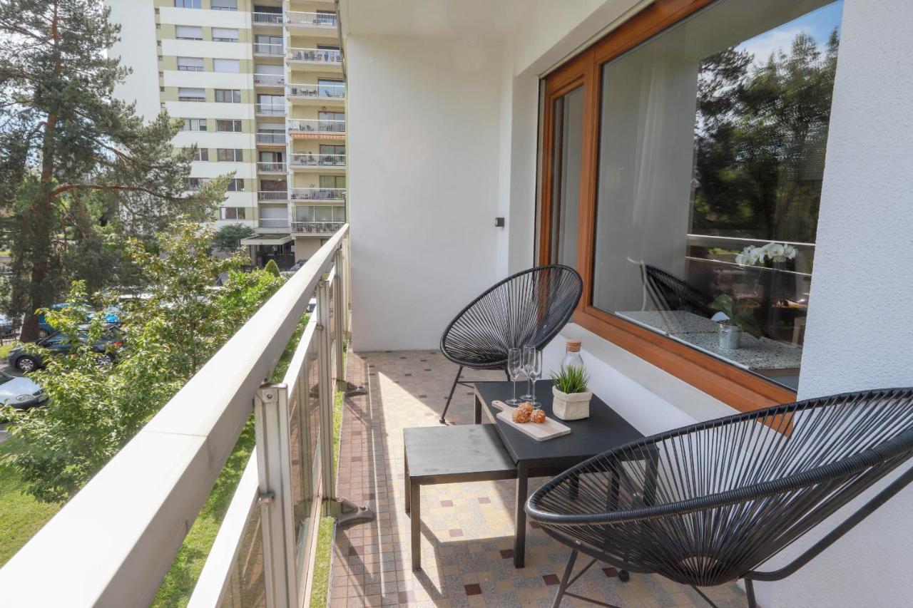 Chez Lou Appartement Proche Du Lac Moderne Annecy Exteriör bild
